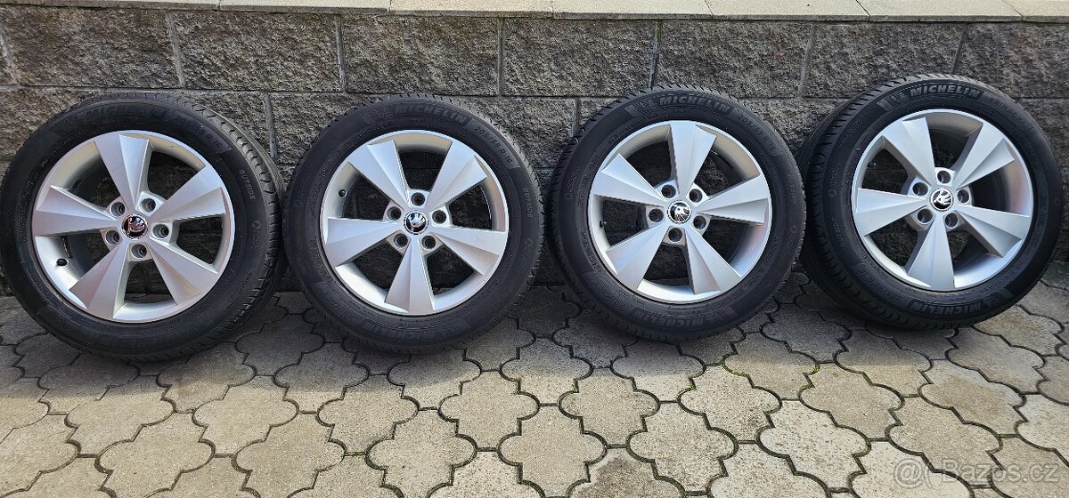 Originál alu Škoda 4 5x112 205/55 R16 - 7mm