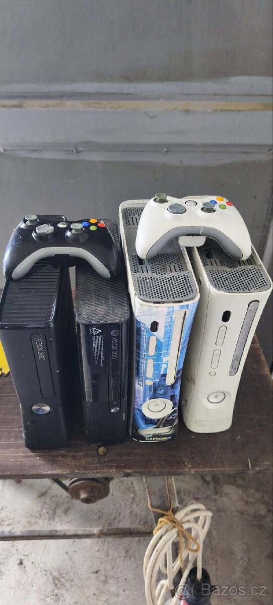 Xbox 360 4ks + 2 x ovladač