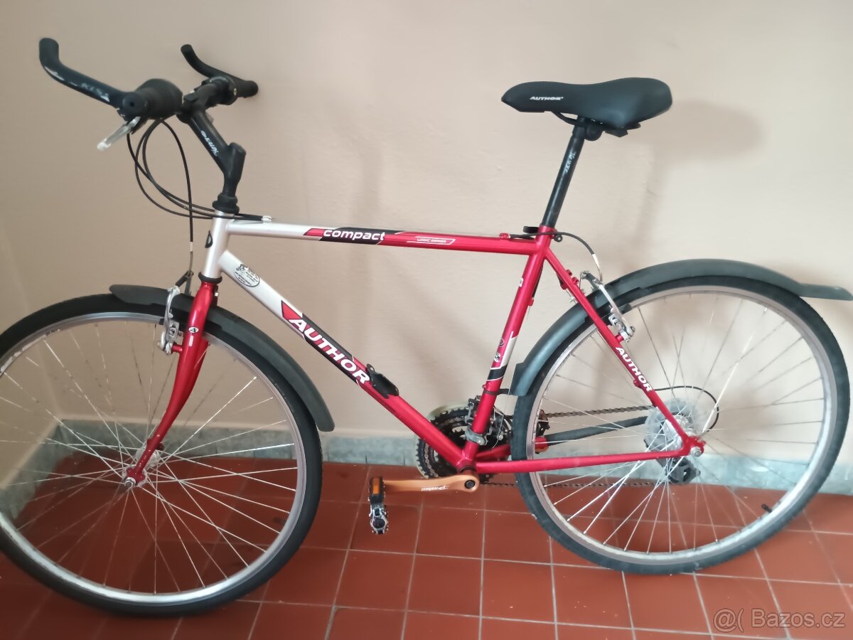 Trekové kolo compact