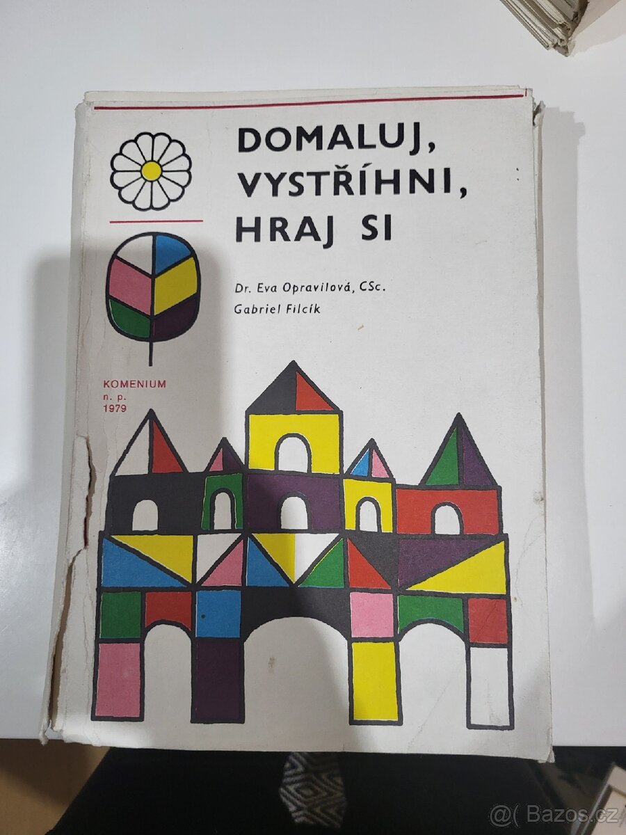 OMALUJ, VYSTŘIHNI, HRAJ SI