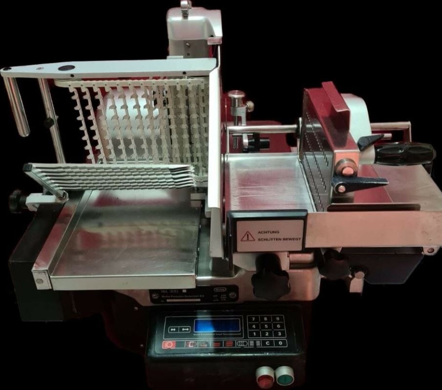 Automatický nářezový stroj BERKEL SEL 300