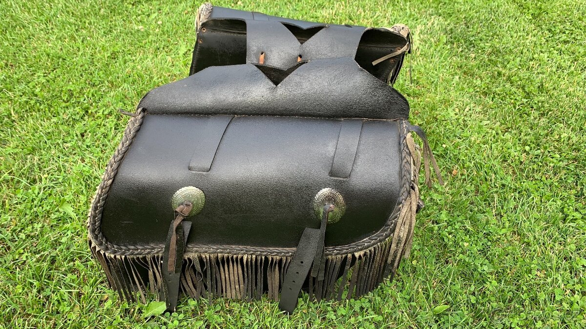 Moto brašny na Chopper / kožené s třásněmi