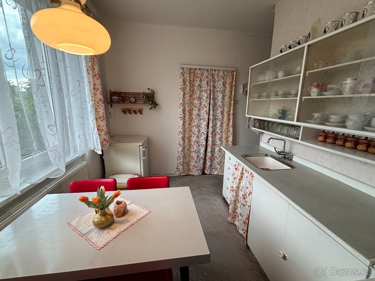 Rokycany – prodej dr. cihlového bytu 2+1