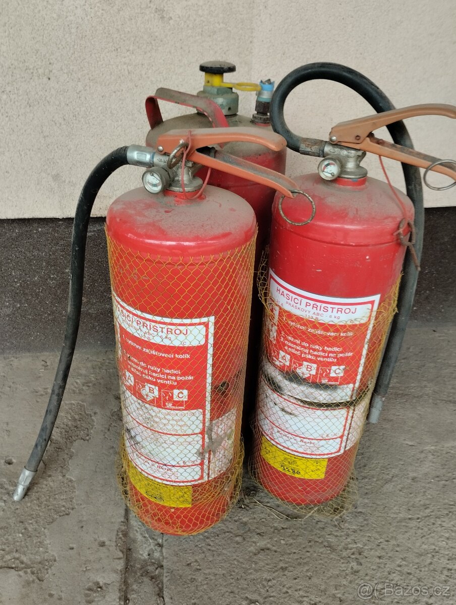 Hasící přístroj