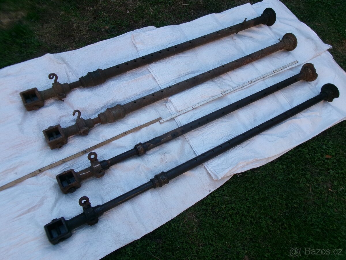 prodám - Sada vysouvacích podpěrných tyčí /stanové - cvičebn