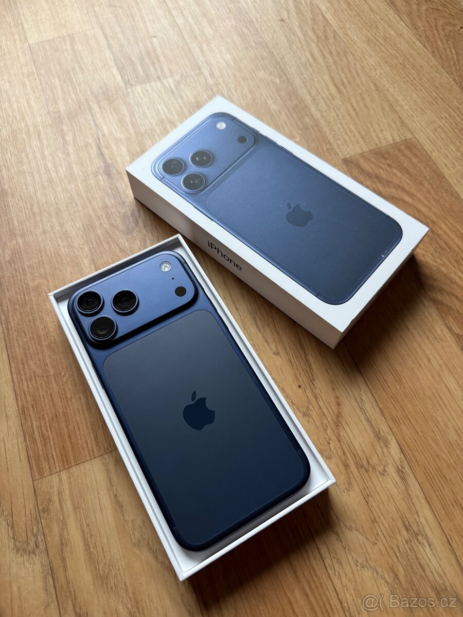Apple iPhone 17 Pro Max 256GB modrý esim