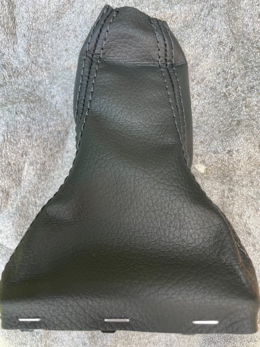 Manžeta řadící páky,kožená,nová,originál,Škoda Octavia 3