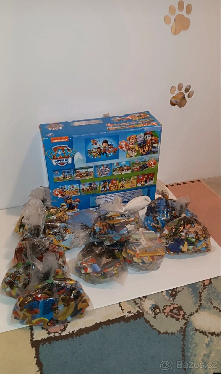 Velký set puzzlí 12 obrázků Paw Patrol