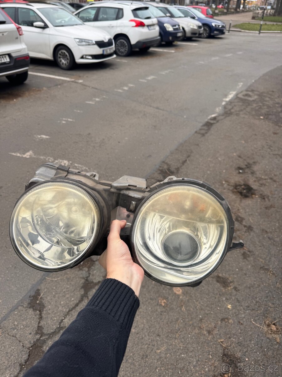 Jaguar S-type světla xenon
