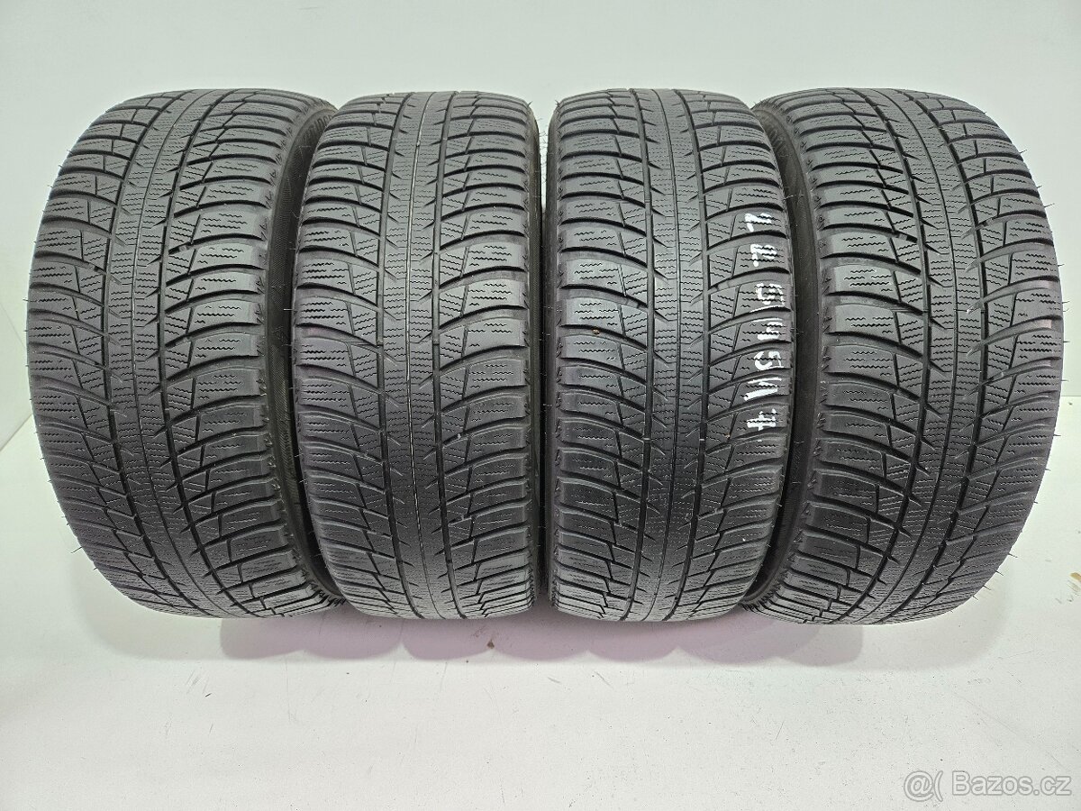 Zimní pneu 225/45/17 Bridgestone