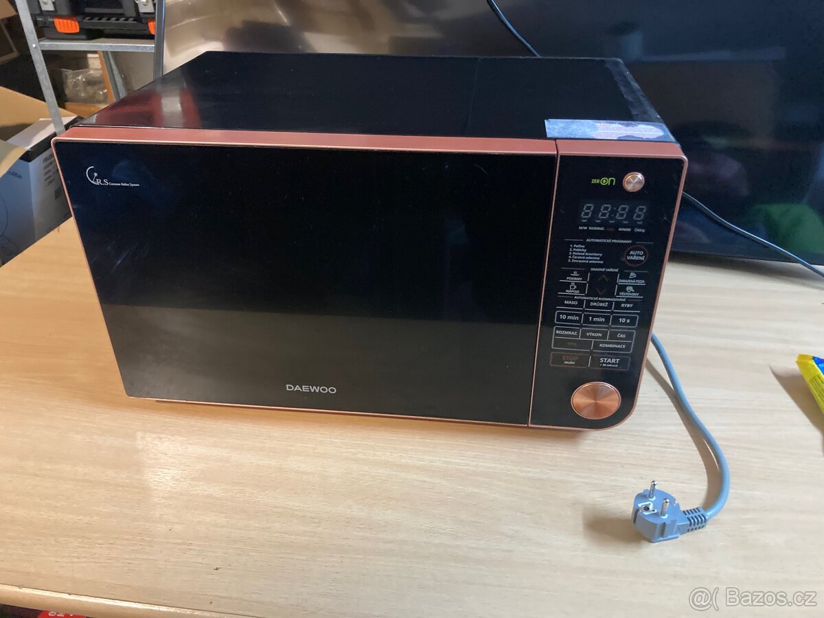 MIKROVLNNÁ TROUBA DAEWOO.