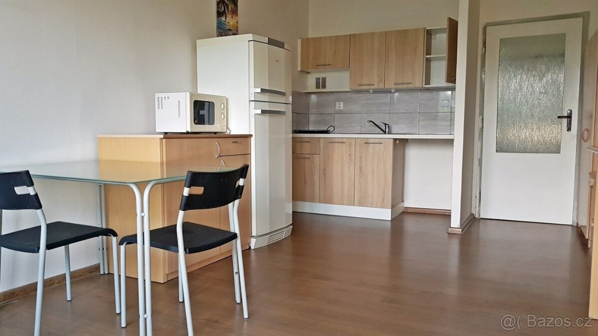 Pronájem, byt 1+kk, 29 m2, Ostrava, ul. Bohumínská