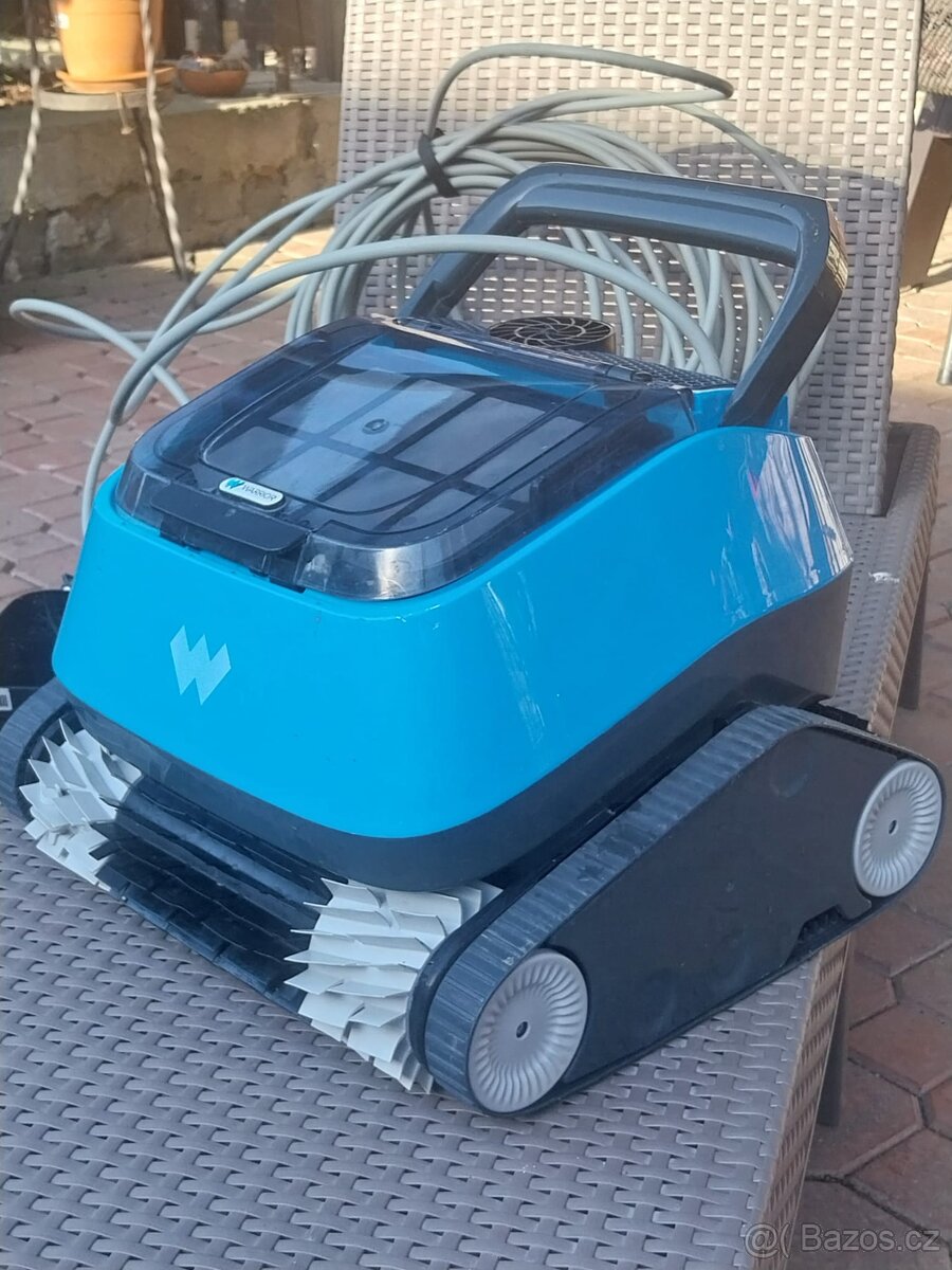 Robotický vysavač bazénu Warrior PRO
