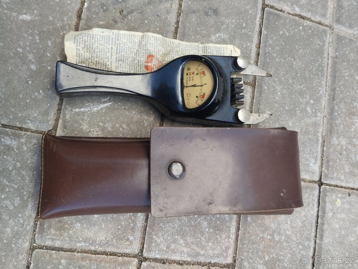 Zkoušečka baterií..typ ZB2