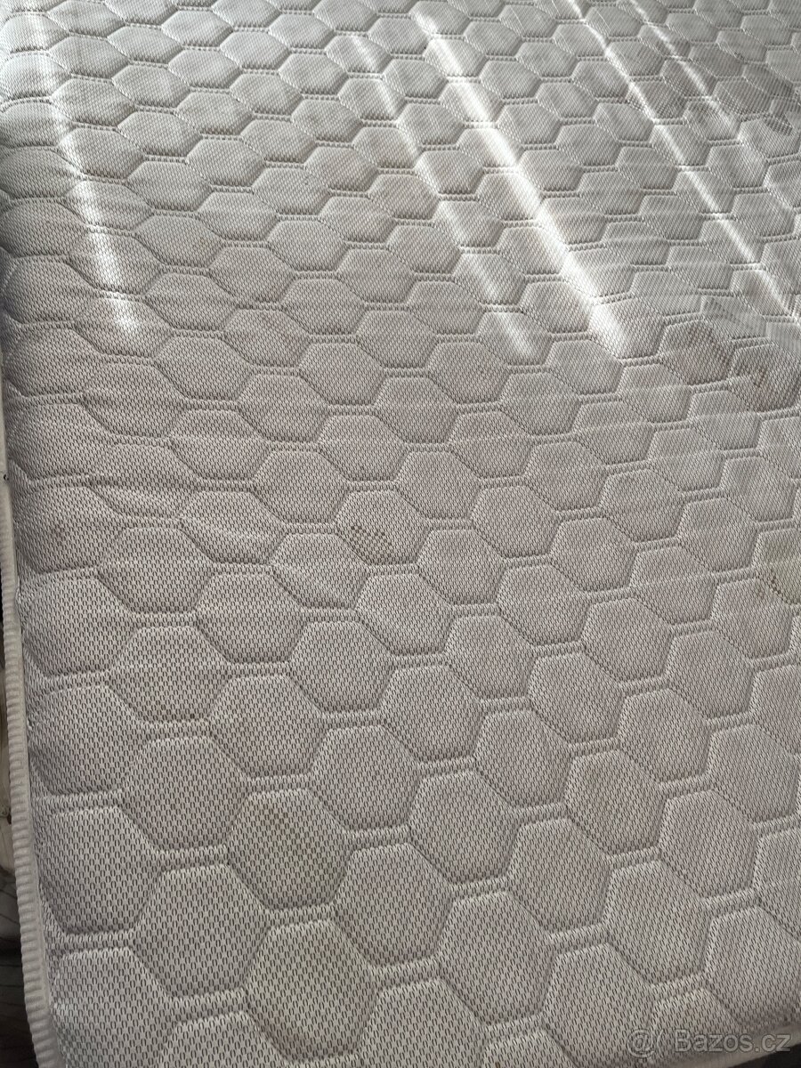 Double bed mattress