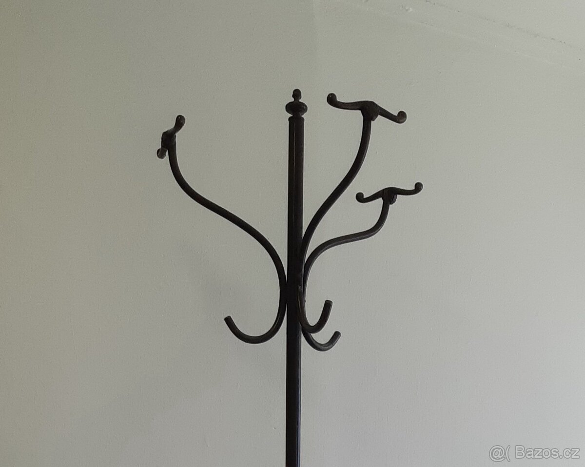 starožitný litinový věšák 195cm