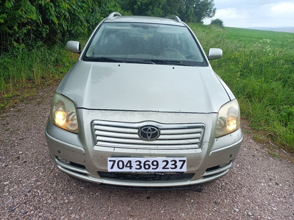 // TOYOTA AVENSIS t25 2.0 D-4D // DÍLY