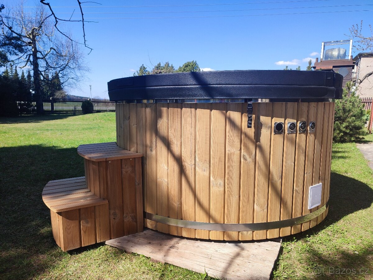 Koupací sud (ThermoWood, mramorová akrylátová vložka)