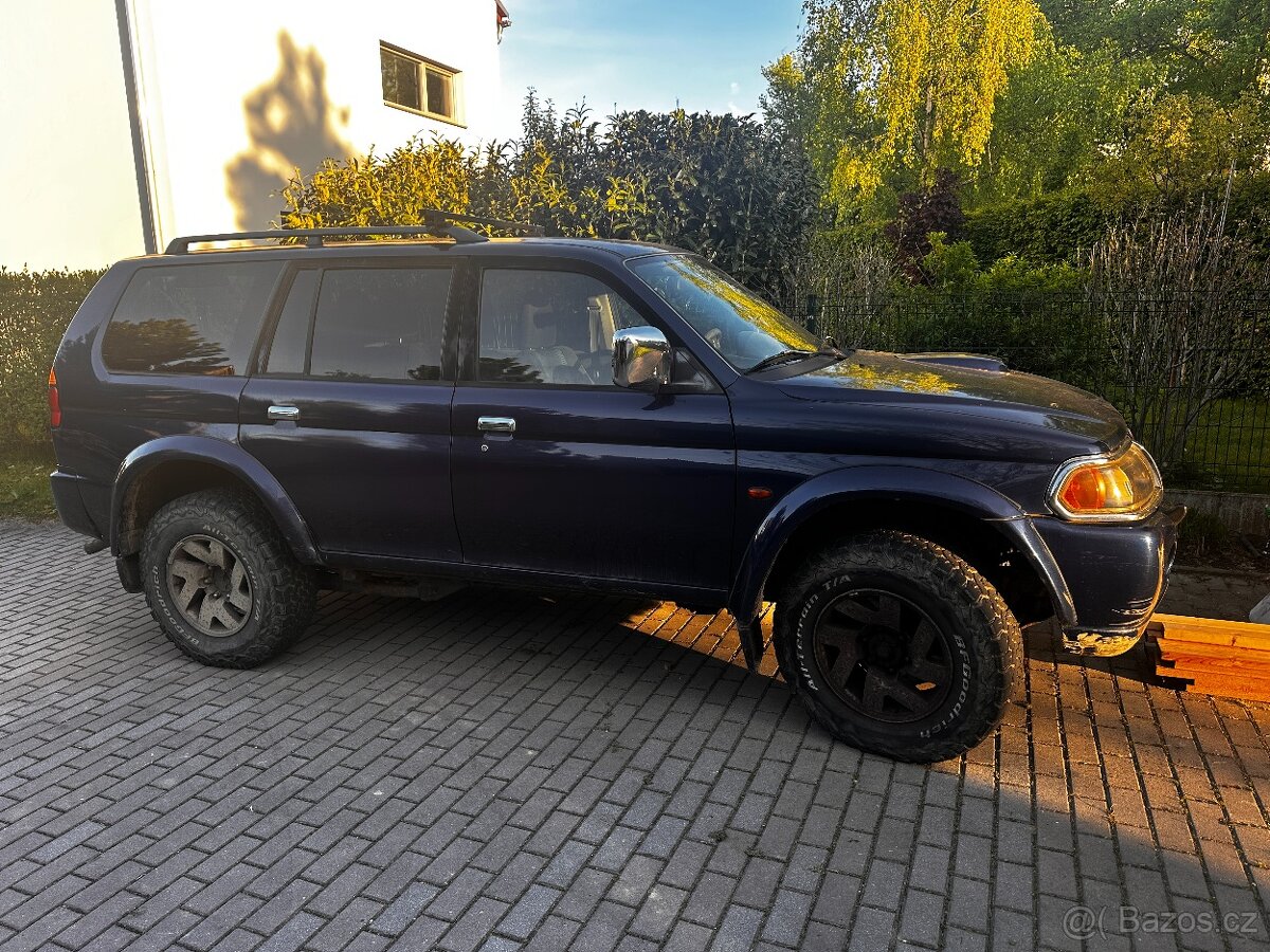 Mitsubishi Pajero Sport 2,5 r.v. 2000