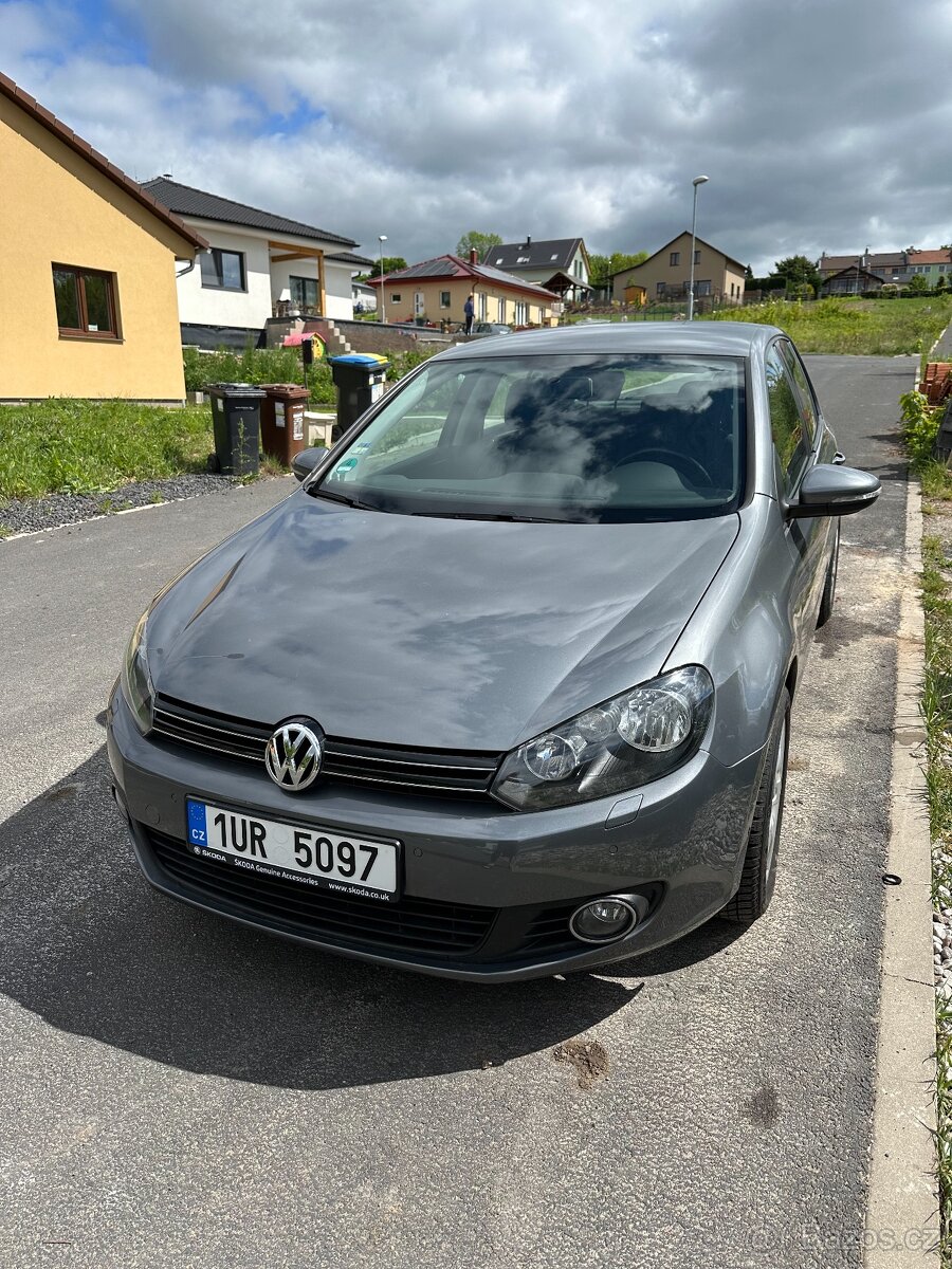 Vw golf 6, Rok 2008 1,6 benzín