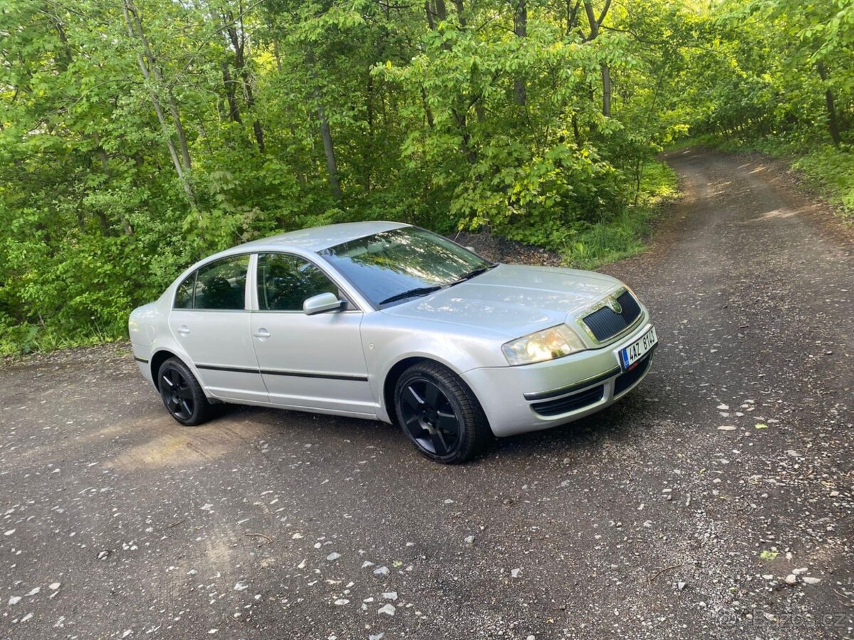 Škoda Superb 2,5 TDI