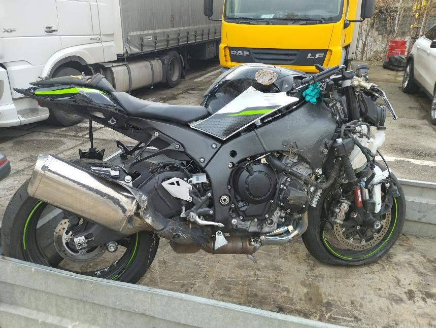 Kawasaki ZX-10 R Ninja 2023 na díly