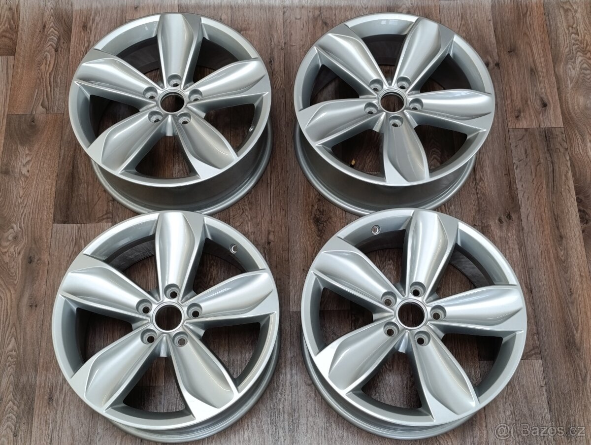 5x112 Volkswagen Passat 7Jx17 ET40 ISTANBUL č. 3G0601025BR