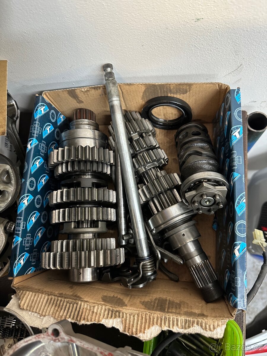 Převodovka cbr 600rr 2003-2004 pc37