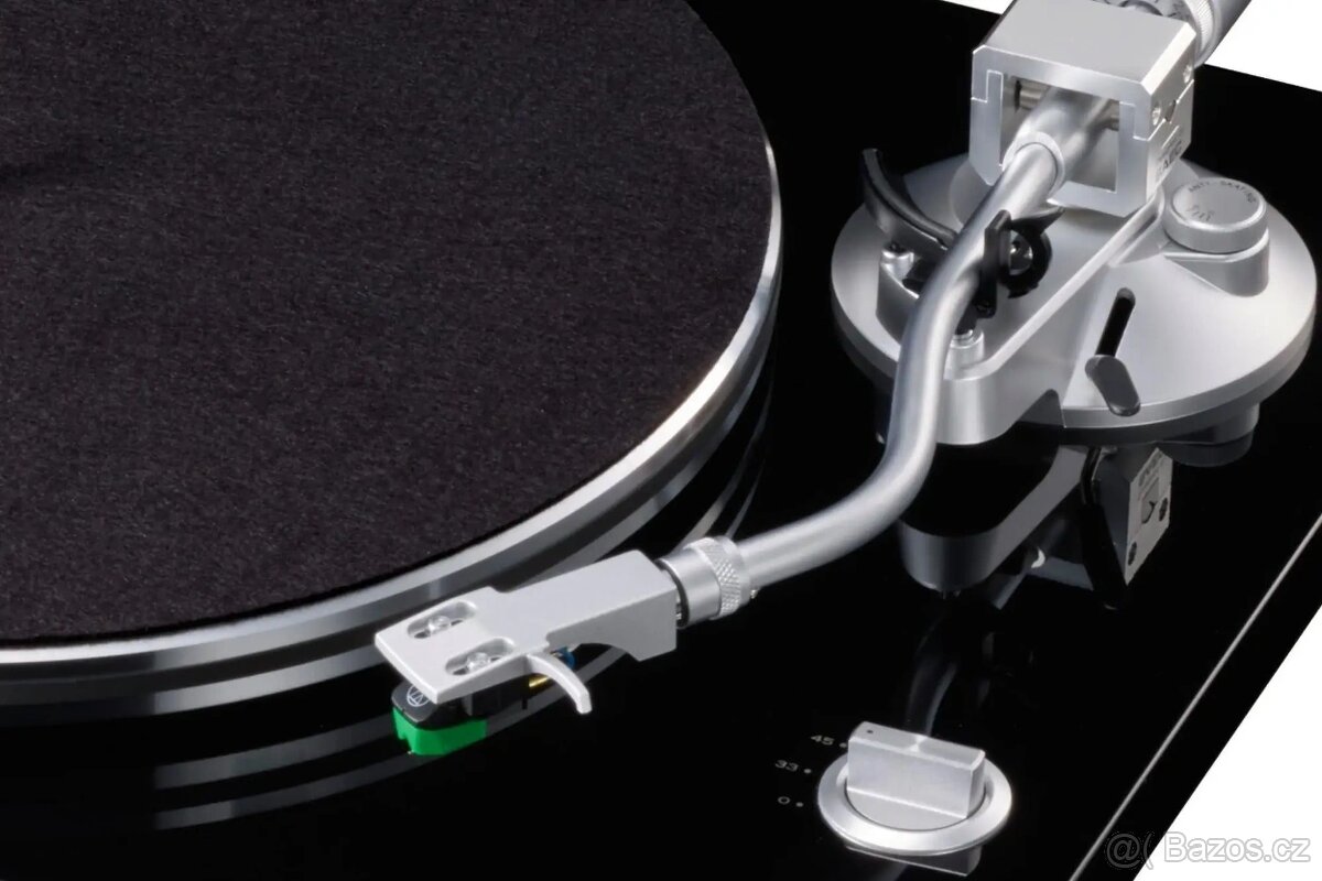 TEAC TN-3B - SE Black gramofon s vložkou AT-VM95E