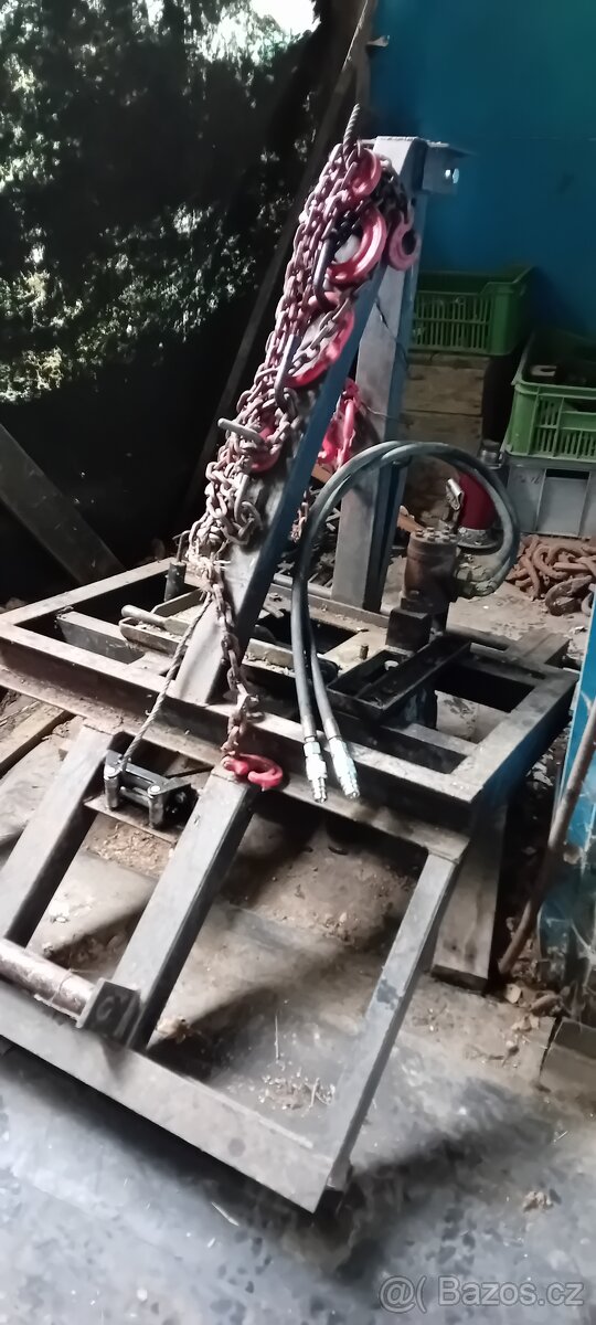 Naviják traktor