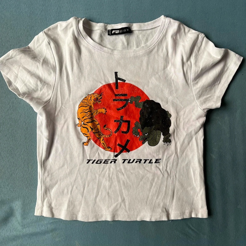 Crop top FB Sister velikost M
