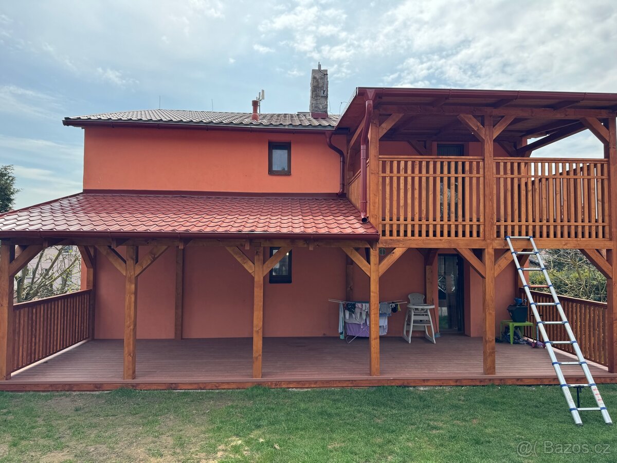 Pergola s terasou