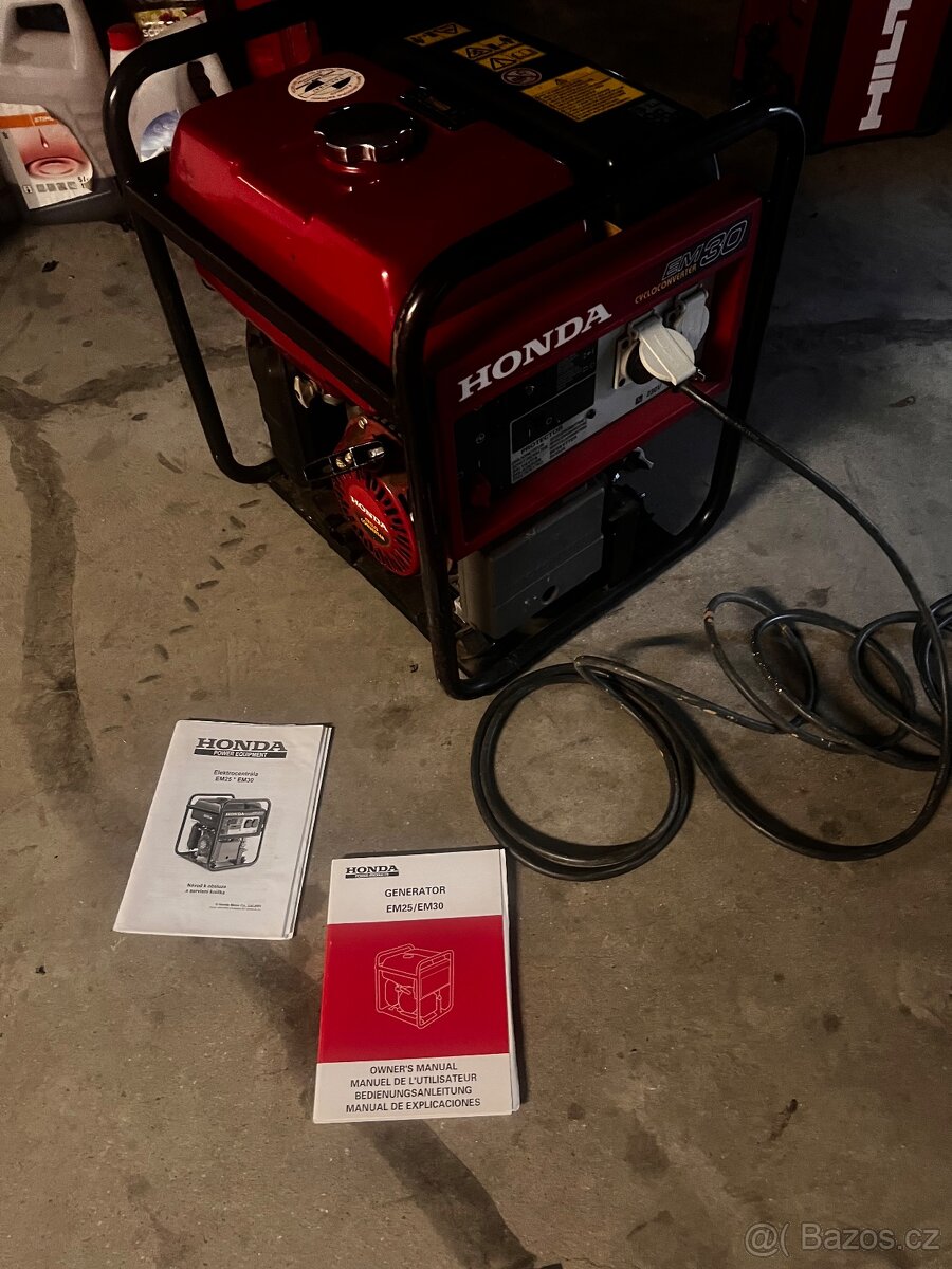 HONDA EM 30 cykloconvertor elektrocentrála AVR zánovní