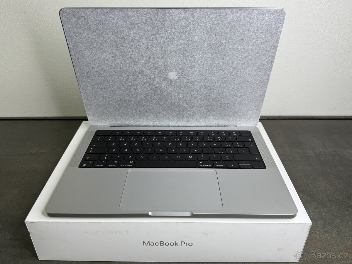 MacBook Pro 14'' 2024 / M4 / 16GB / 1TB SSD / Silver - Pou