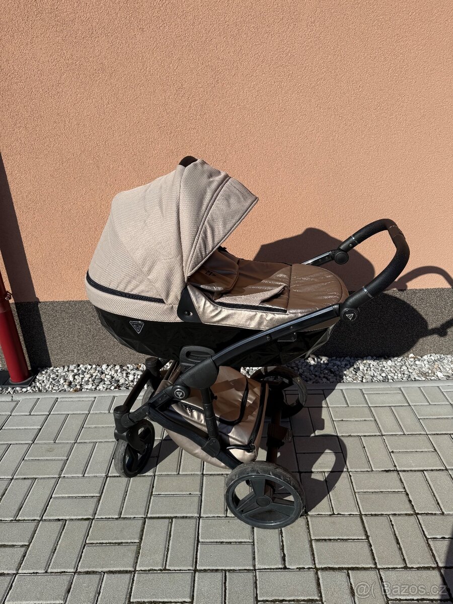 Kočárek Junama 3v1