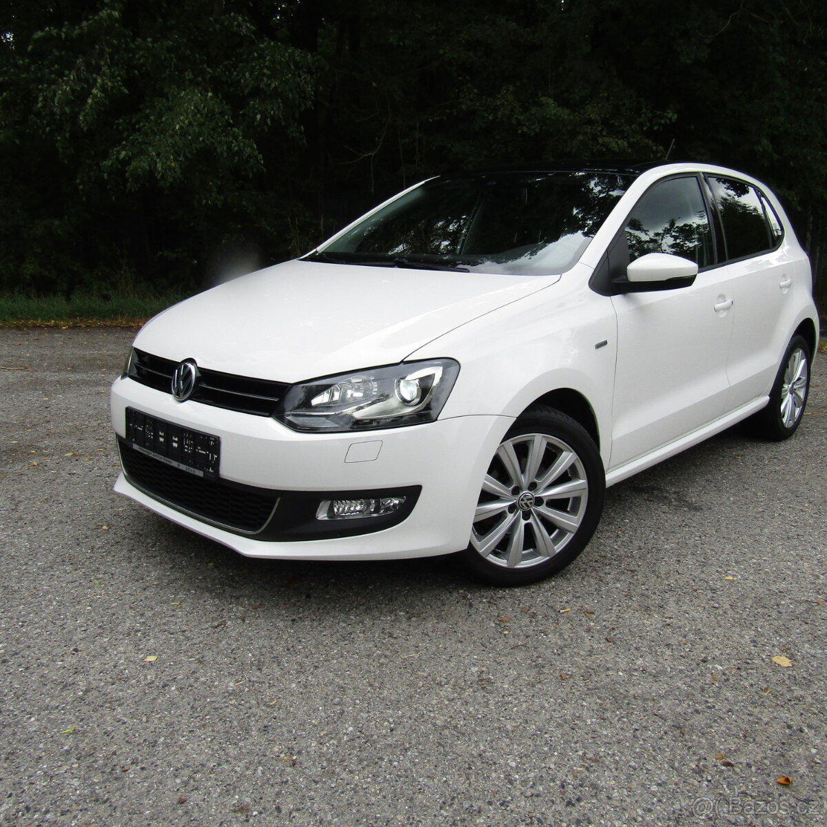 Volkswagen Polo V 1,2TSi 66kw, LIFE, Xenon, Panorama, 2xkola