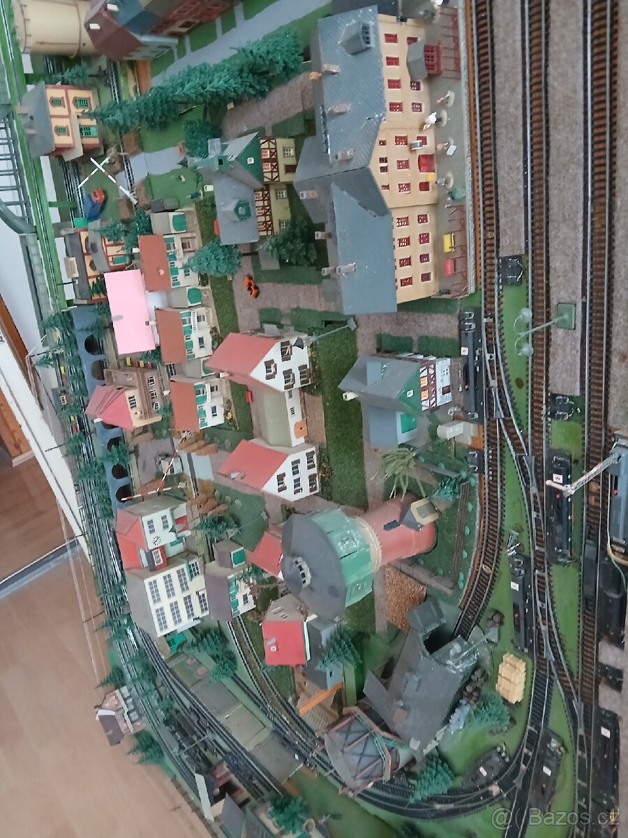 Kolejiště TT + lokomotivy