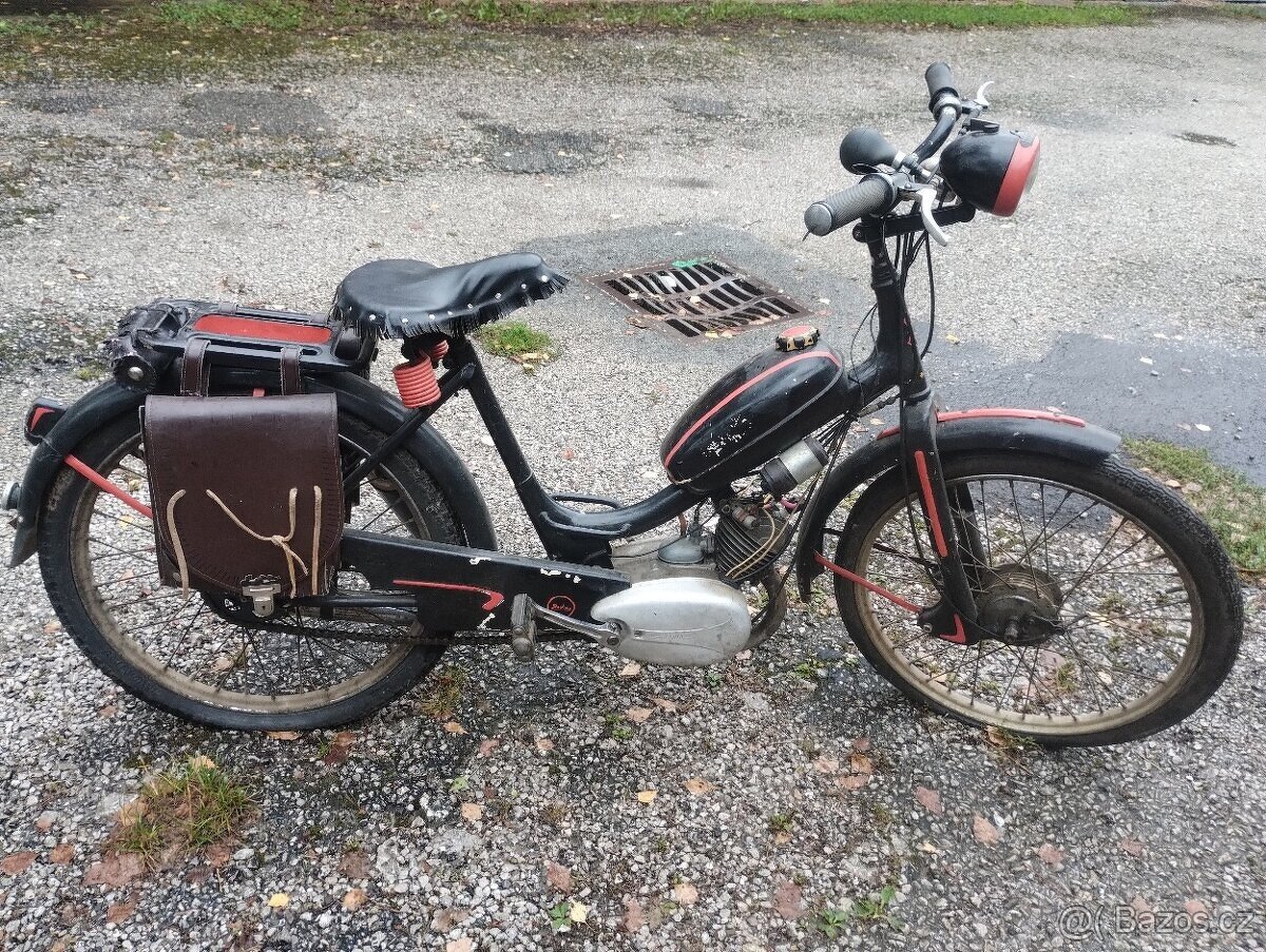 Moped Stadion S11