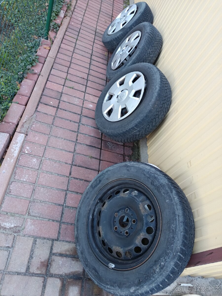 Sada kol Octavia III, 195/65 R15 s kryty