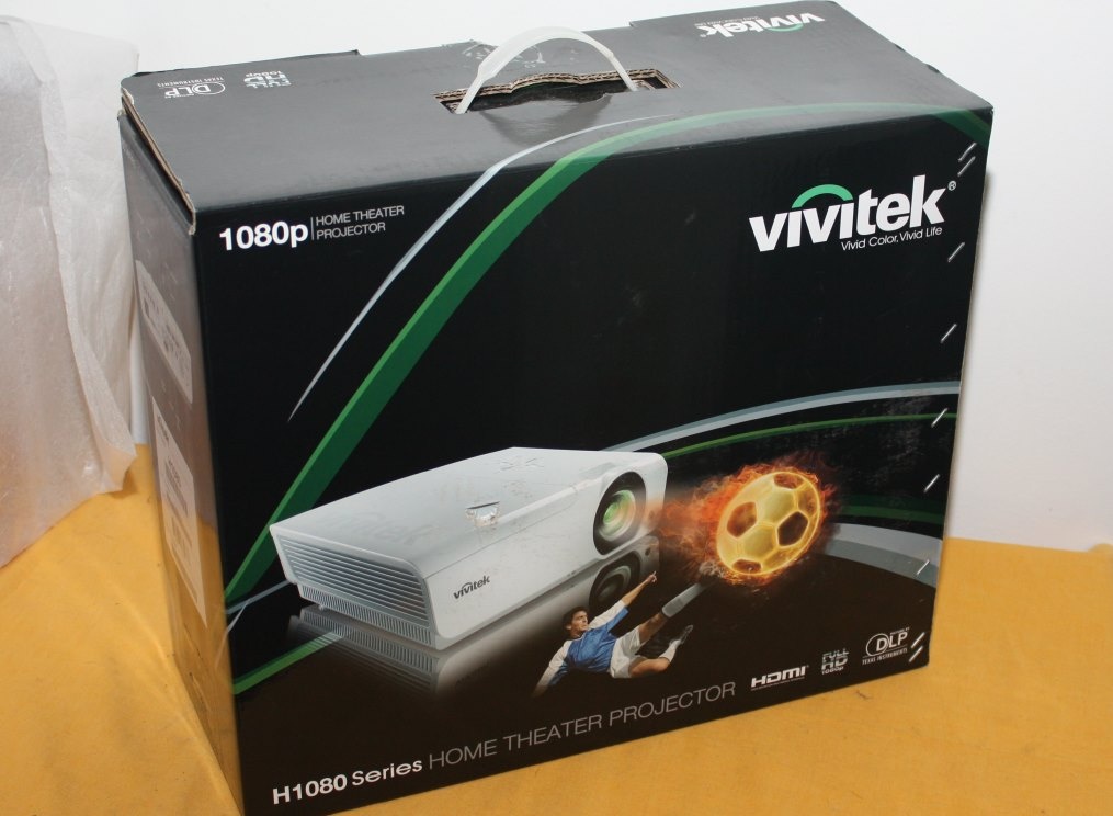 Domácí Kino Projektor Vivitek Full HD 1080p, lampa jen 20h