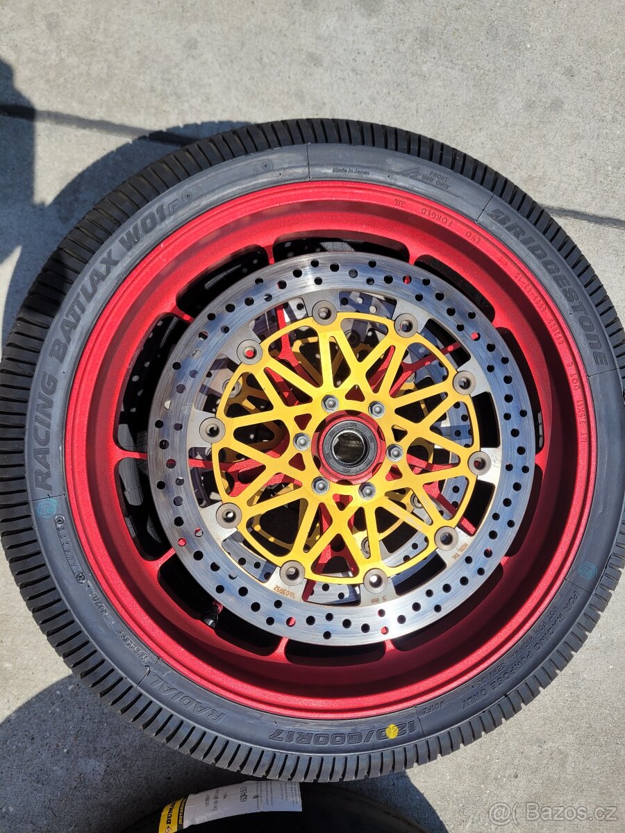 Predám kola na Aprilia RSV4