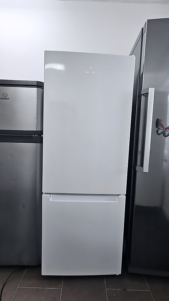 Lednice s mrazákem INDESIT, komb.