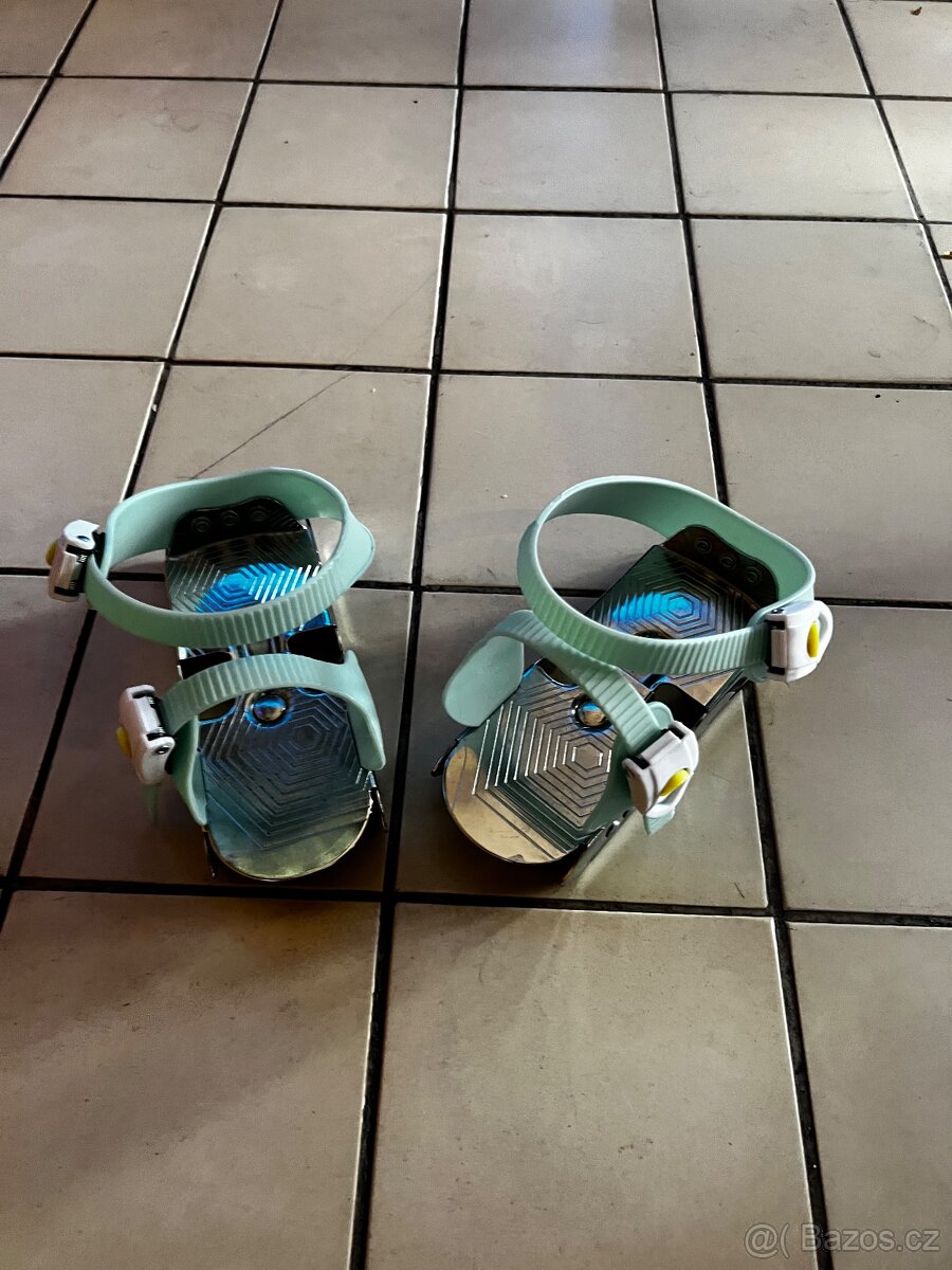 Lední brusle Oxelo Kačenky play 1