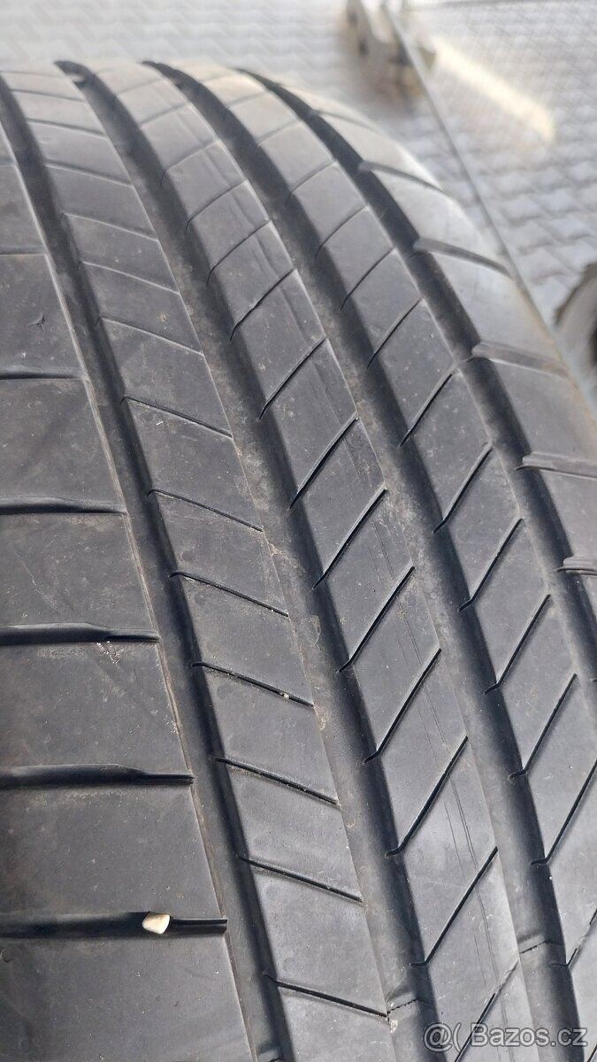 Prodám 4 x letní pneu Bridgestone 205/60/16