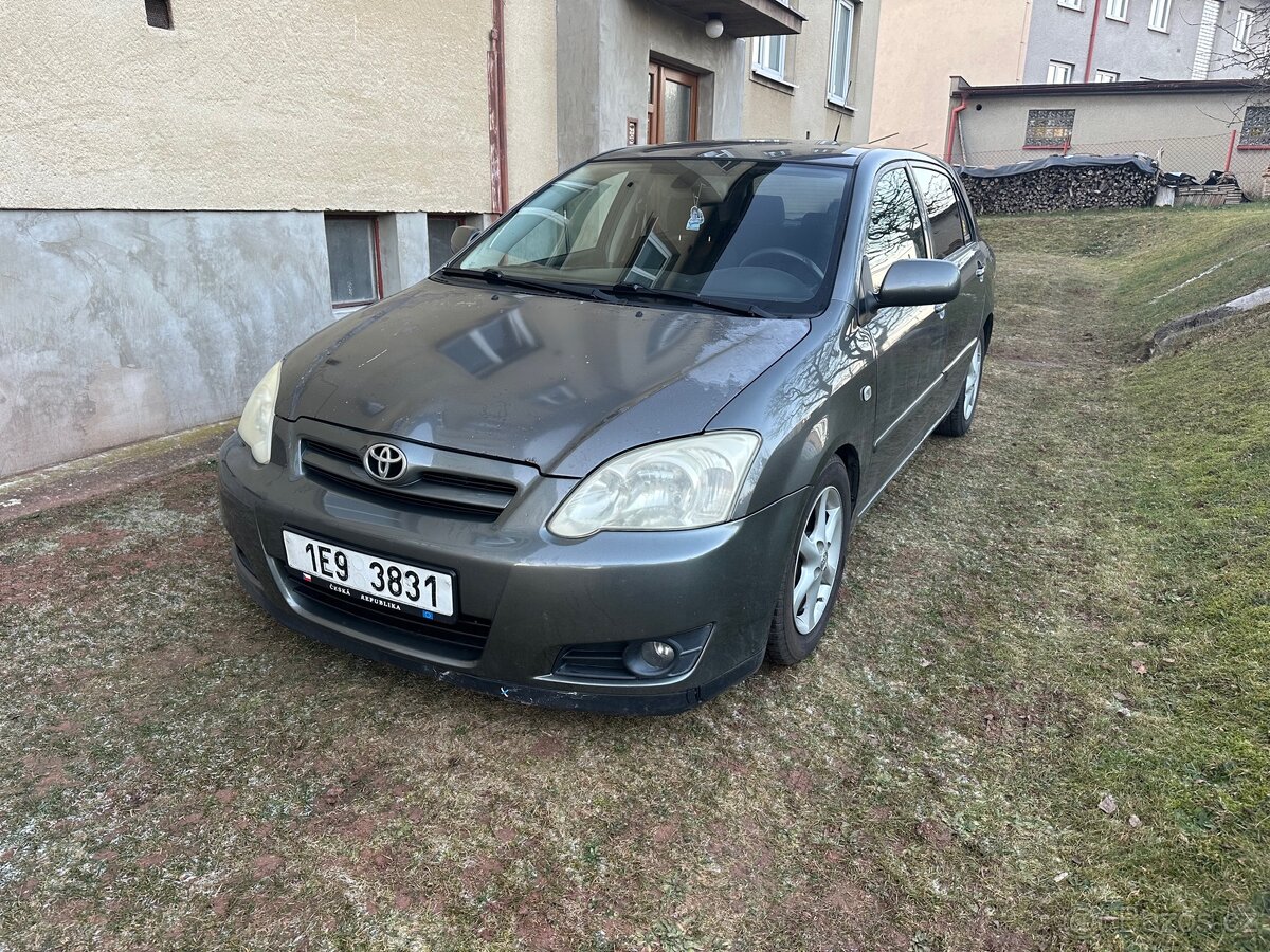 Prodám Toyota Corolla e12