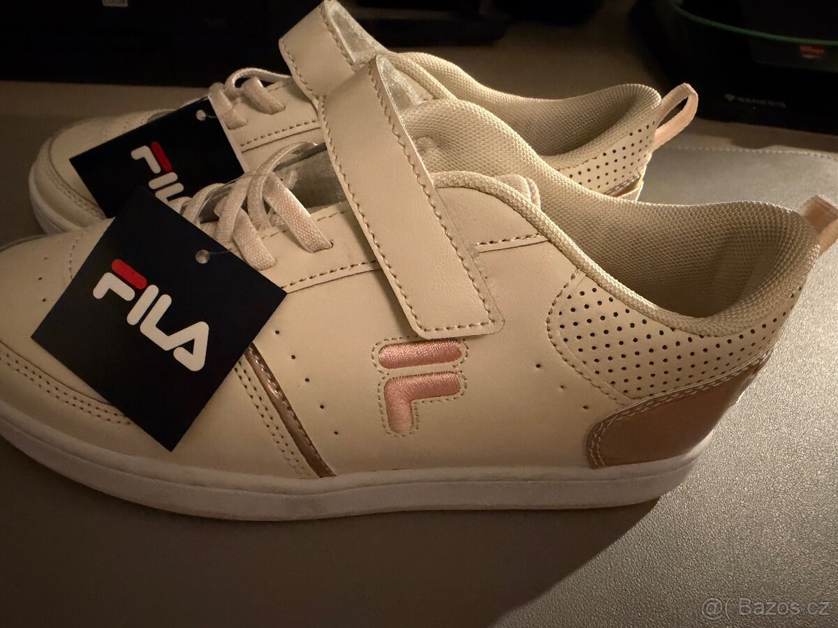 Fila tenisky