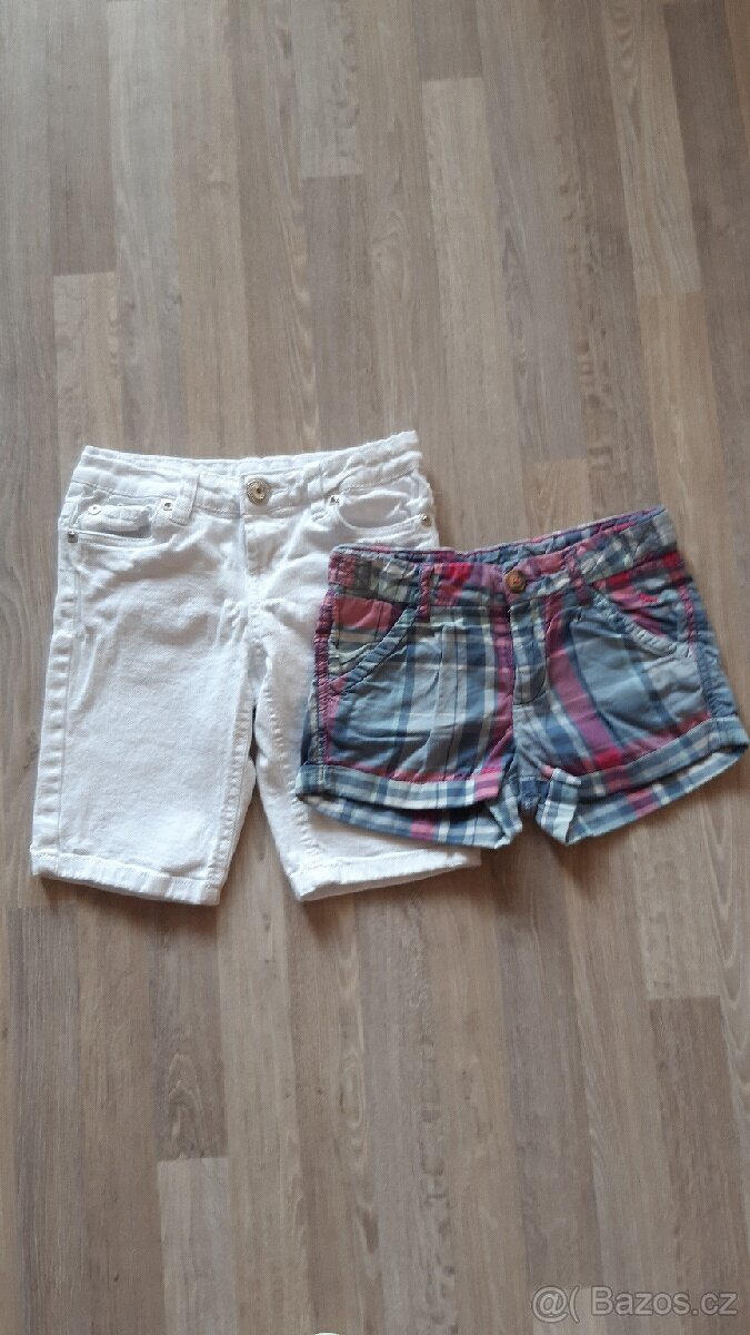 Dívčí kraťasy vel. 128