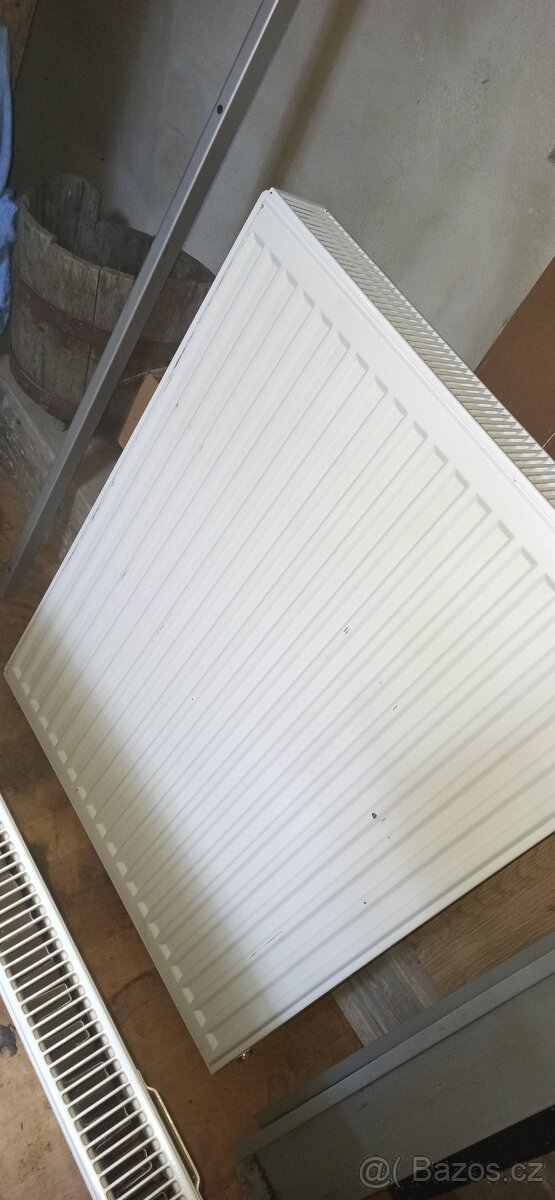 Prodám použitý plechový radiátor