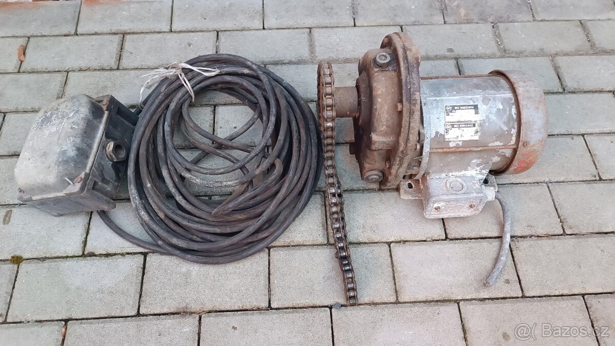 Elektomotor s převodovkou