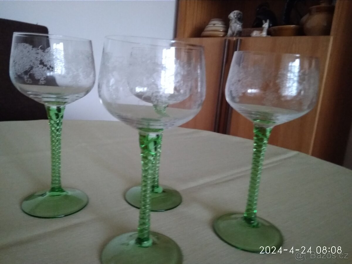 4x retro vínové skleničky Římanky
